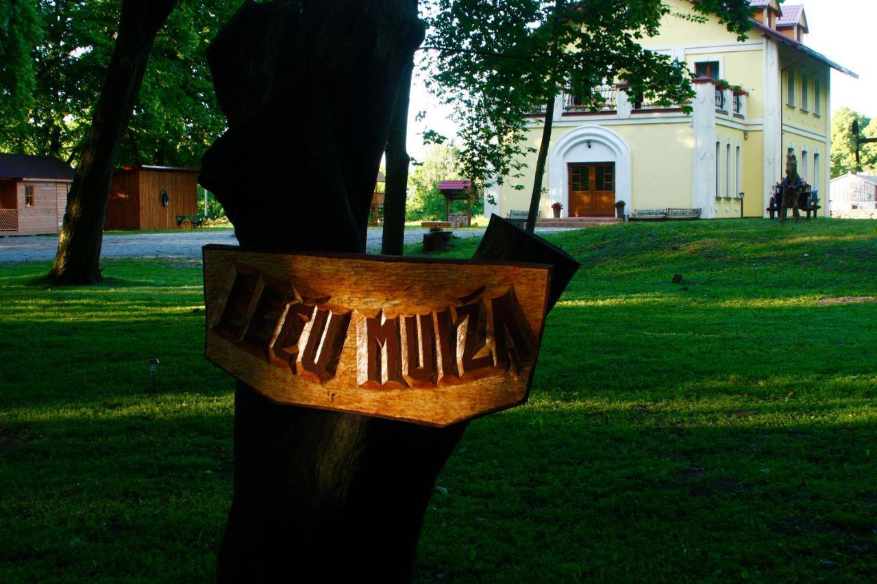 Lecu Muiza Hotel Leci Buitenkant foto